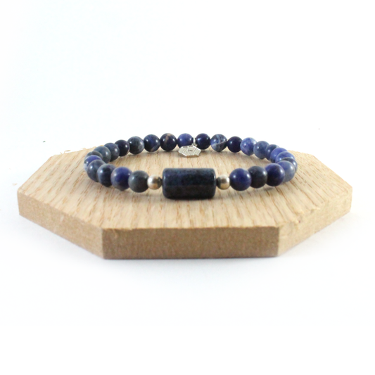 Sodalite and lapis lazuli beaded bracelet